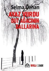Ayaz Vurdu Dut Ağacının Dallarına